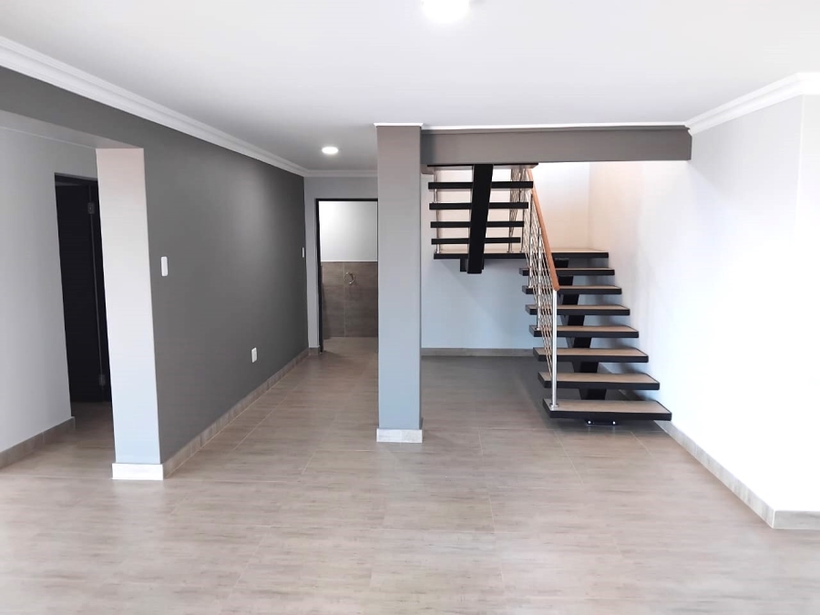 4 Bedroom Property for Sale in Wavecrest Eastern Cape